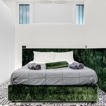 Pag60 -Crescenzago-Luxury Green House Мілан Екстер'єр фото